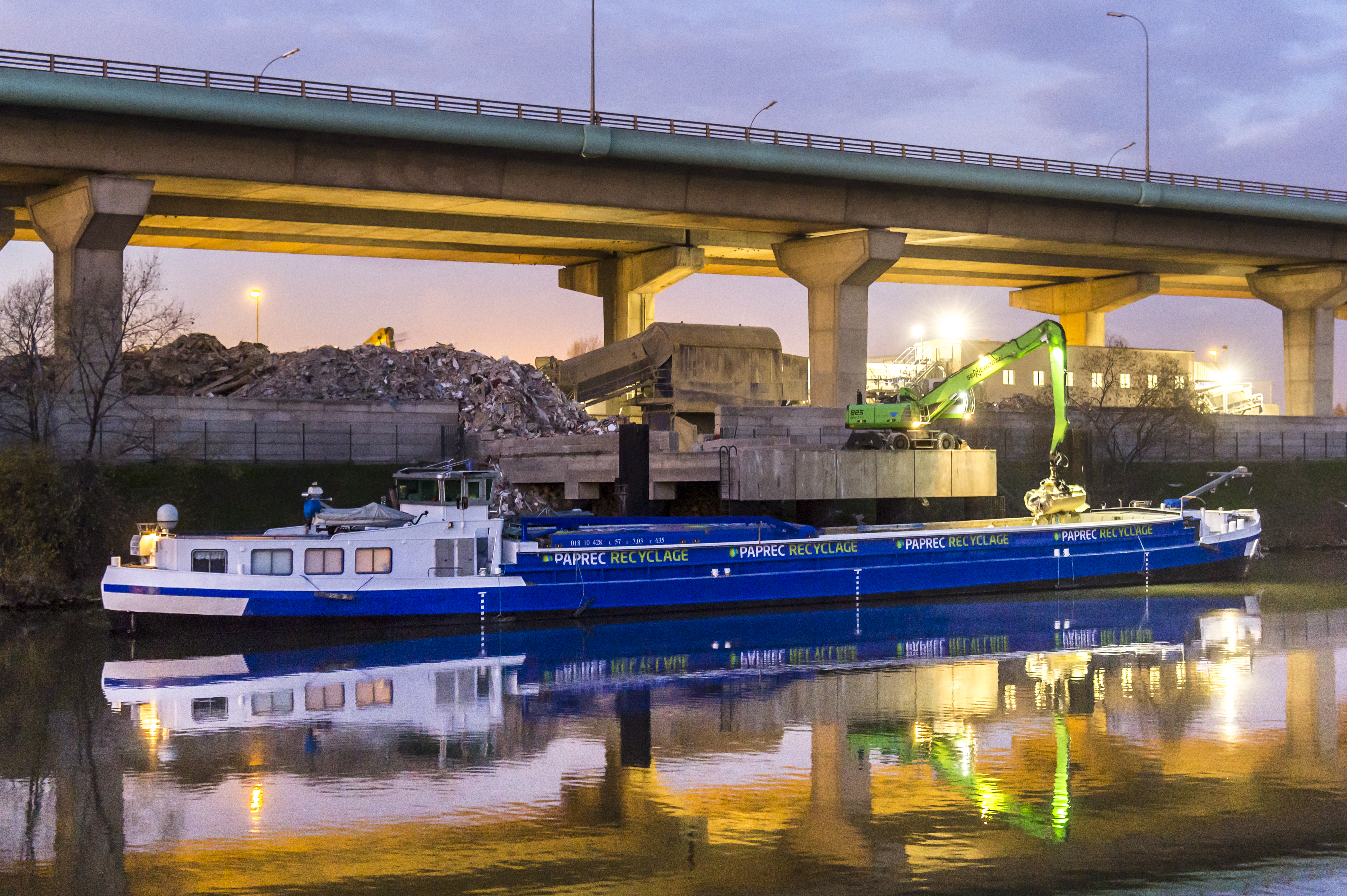 Transport par péniche des déchets BTP by Paprec